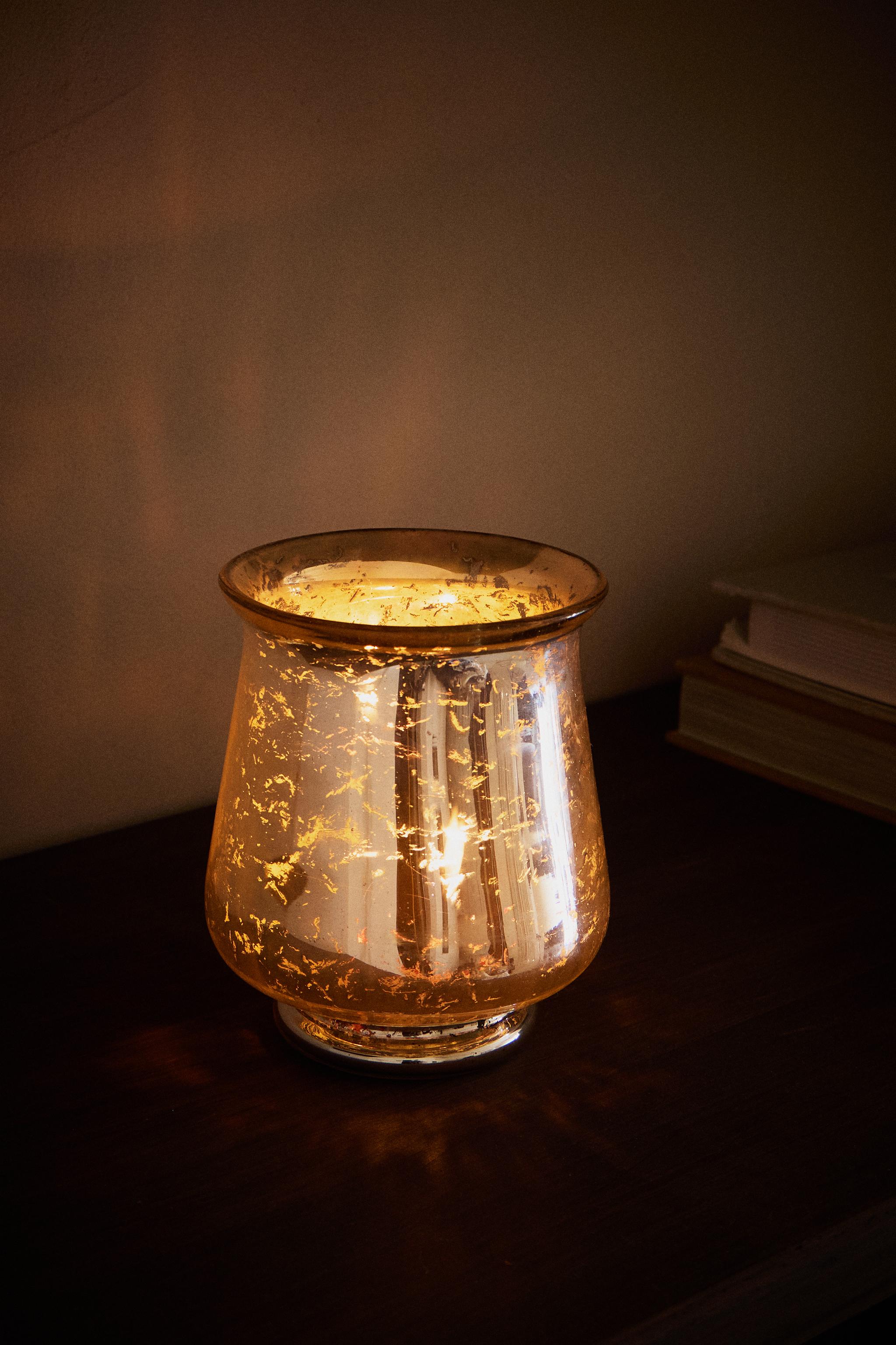 SHINY CHRISTMAS TEALIGHT HOLDER